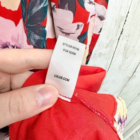 Lulu's Dress Women XL Red Floral V-Neck and Back Spaghetti Strap Mini Red Summer - Picture 5 of 6